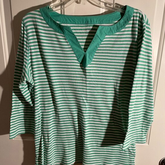Ladies 3/4 length sleeve shirt Croft and Barrow large light green & white stripe - Picture 1 of 1